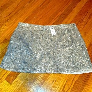Abercrombie & Fitch XL Silver sequin mini skort.